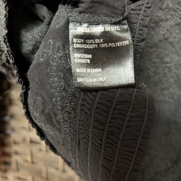 Intermix Womens Blouse Size Small Black Textured Lace Raw Silk Long Sleeve - Picture 4 of 7